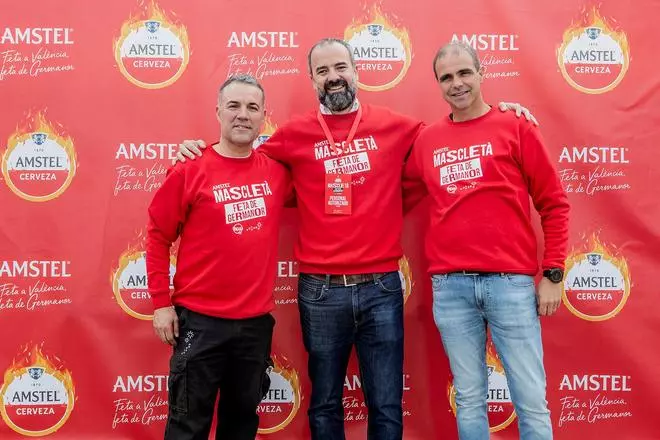 El desafío del montaje de la mascletá solidaria más grande de la historia de Valencia promovida por Amstel