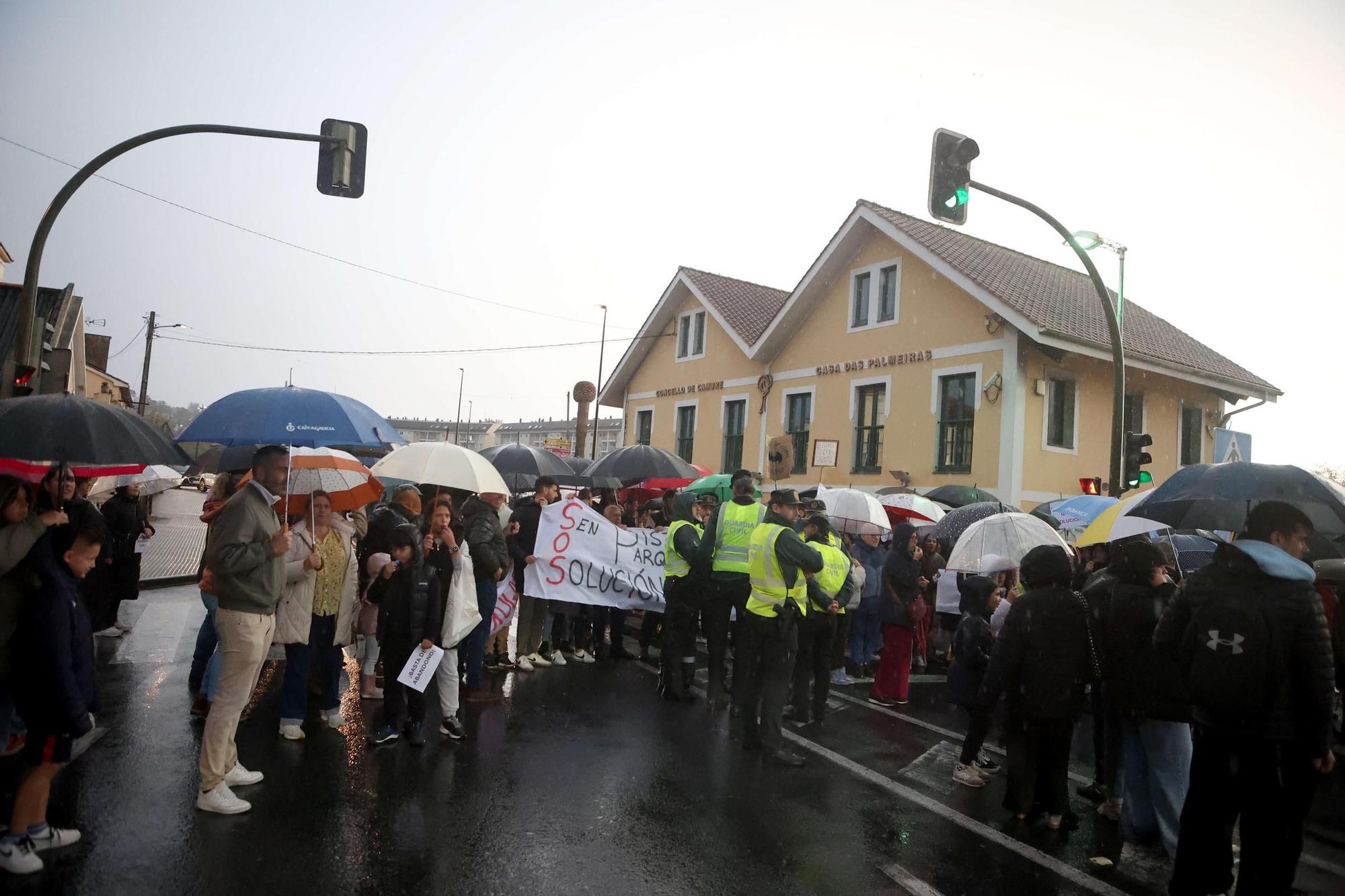 Protesta en O Temple pidiendo más pistas y parques