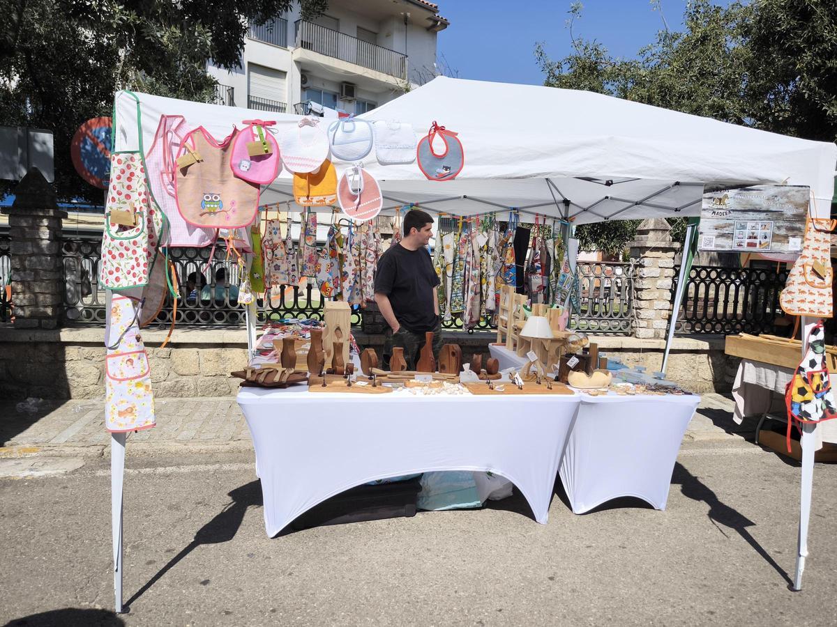 Galería | Así es el mercado artesanal de Valverde del Fresno