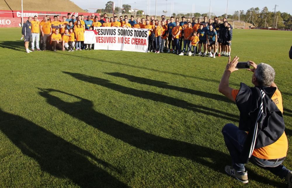 El Sporting, con la plantilla de Vesuvius