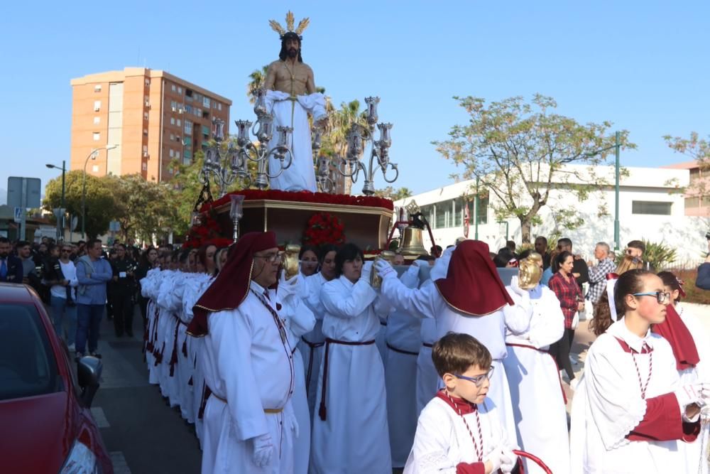 La procesión de la cofradía no agrupada de la Encarnación y el Despojado iniciaba su recorrido desde el 'tinglao' de Dos Hermanas