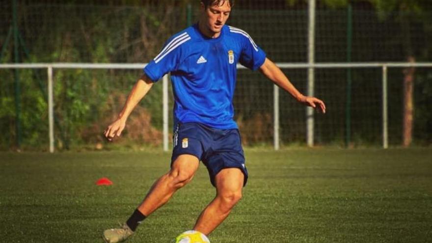 Guille Bernabéu, en un entrenamiento. | Real Oviedo