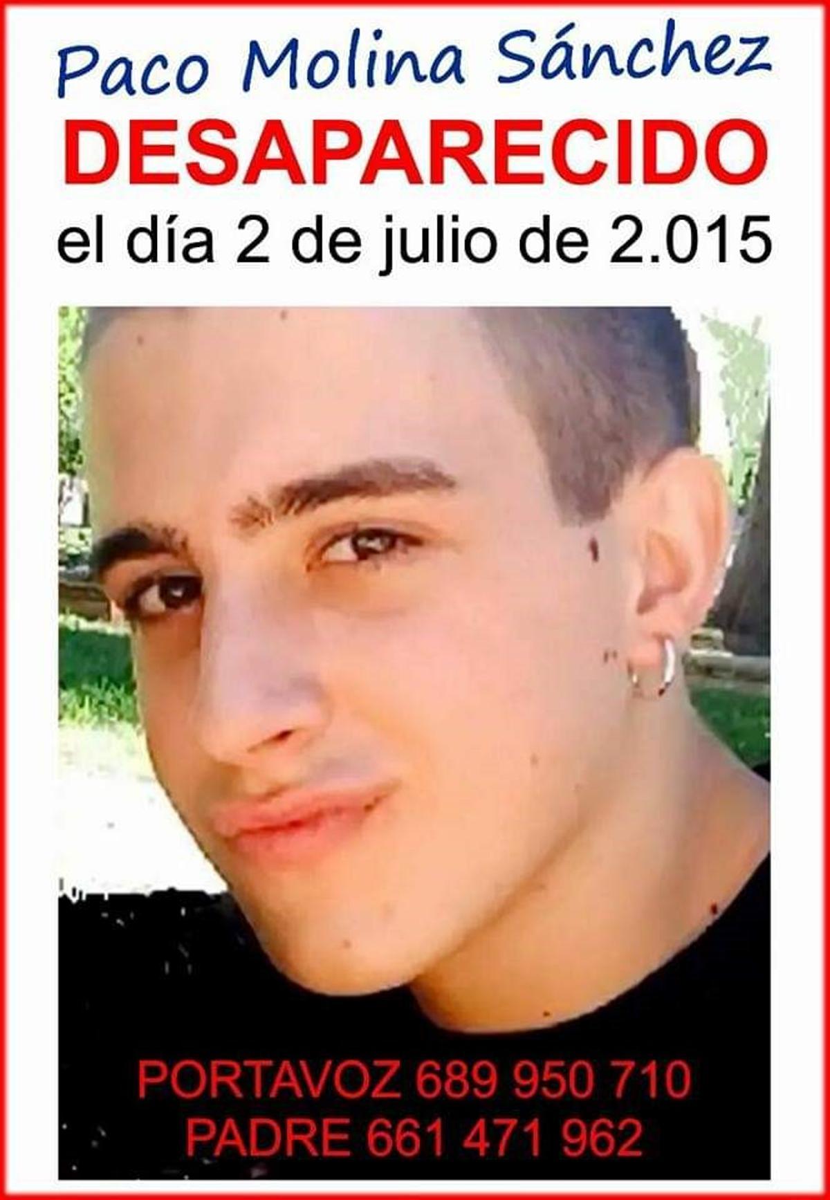 Cartel sobre la desaparición de Paco Molina.