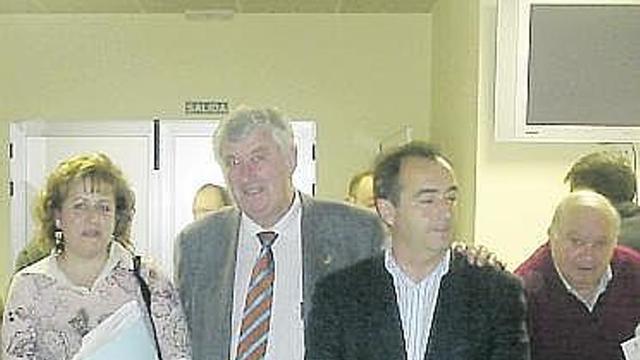 Fernández y Riego, en una reunión de la mancomunidad.