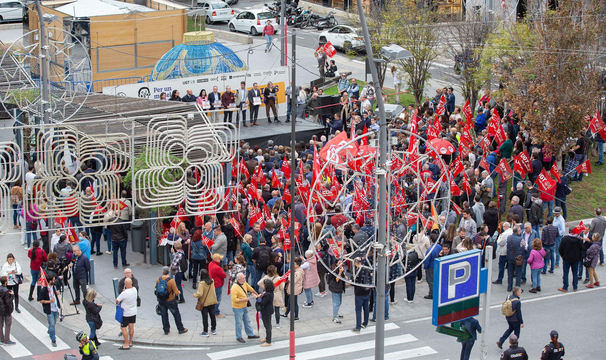 Concentración para reclamar una financiación justa para la provincia de Alicante