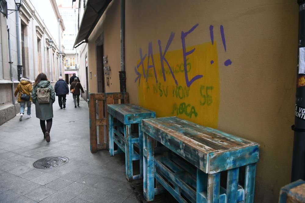 Pintadas en edificios de Ciudad Vieja y Pescadería