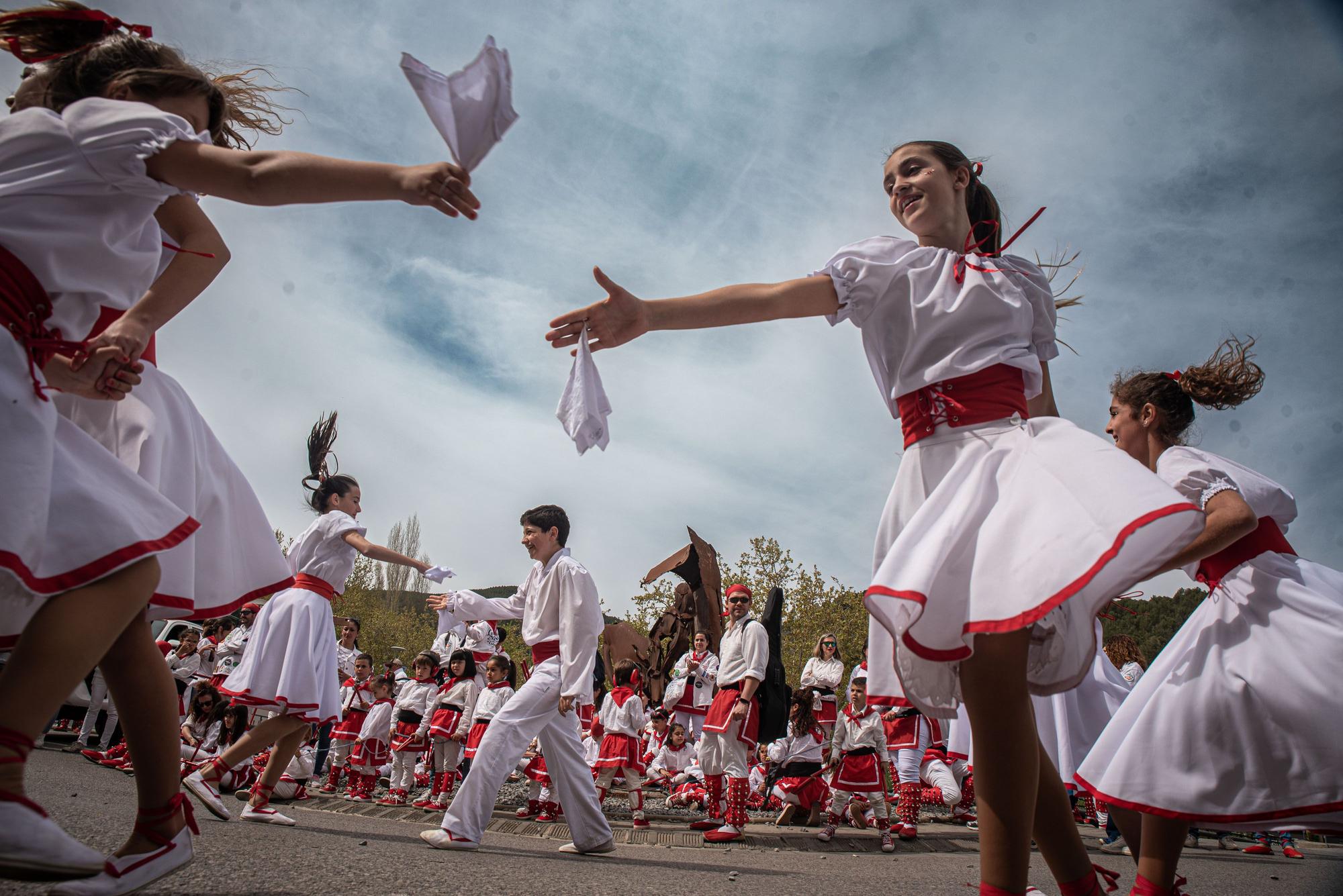 Els caramellaires omplen Súria de música, dansa i festa