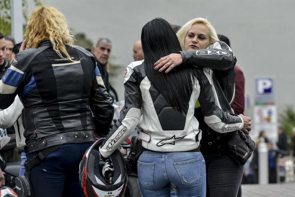 Homenaje de los moteros fallecidos en el accidente de Mogán