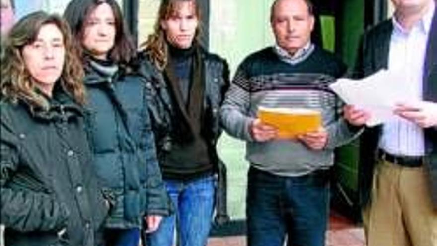 El PP denuncia el abandono de 17 mayores en Villanueva