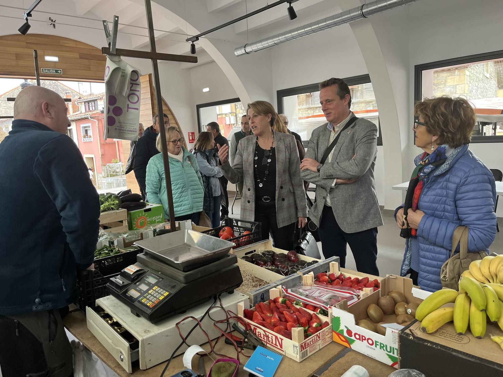 Así fue la inauguración de la plaza de abastos de Colunga tras su rehabilitación