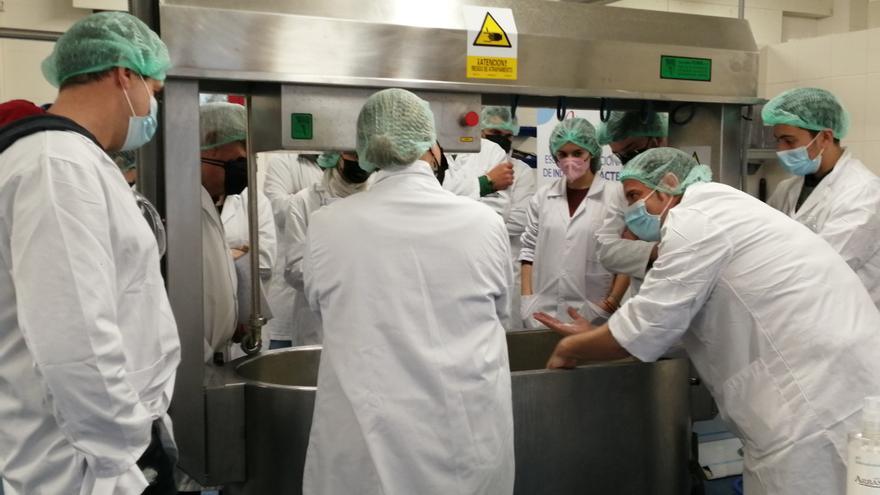 Zamora forma a nuevos maestros queseros en la tercera edición del curso de la Escuela de Industrias Lácteas