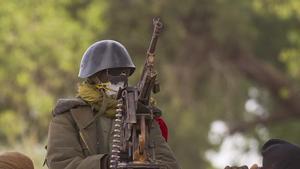 Un soldado maliense, ayer, en nordeste de Mali.