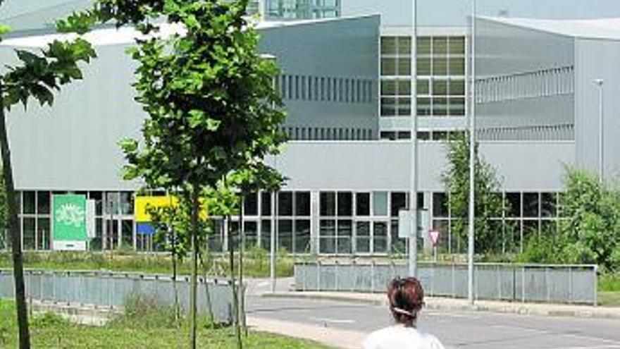 Edificio de la Escuela Politécnica de Ingeniería de Gijón (antigua Escuela de Peritos) donde se imparte la titulación de Relaciones Laborales.