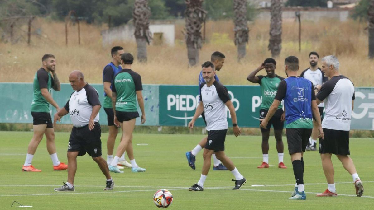 El Córdoba CF prepara el play off de ascenso a Segunda ante el Barcelona B