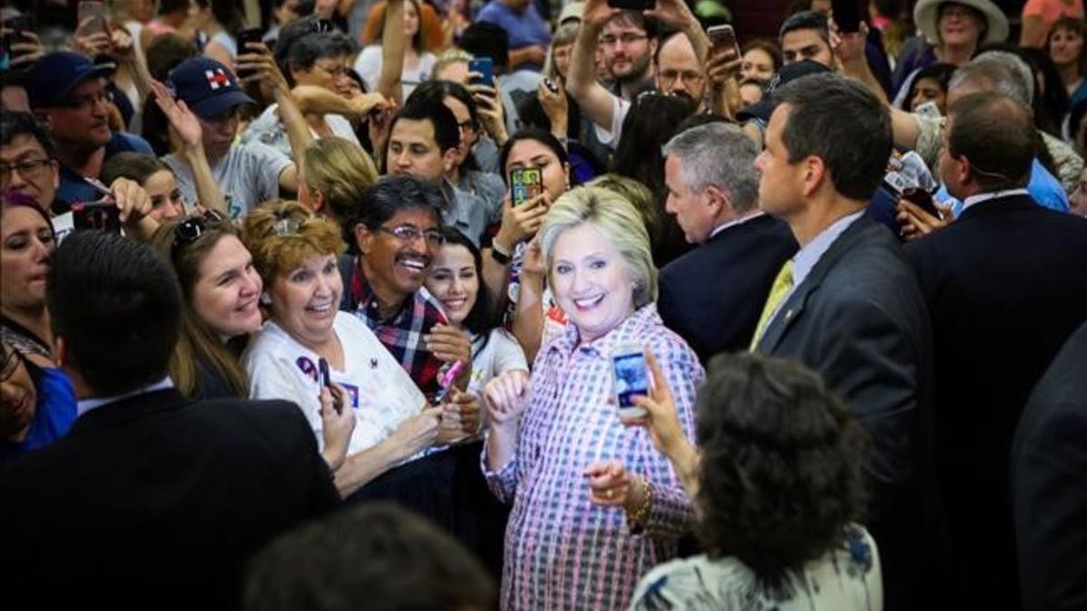 La candidata a la nominación demócrata, Hillary Clinton, en Sacramento.