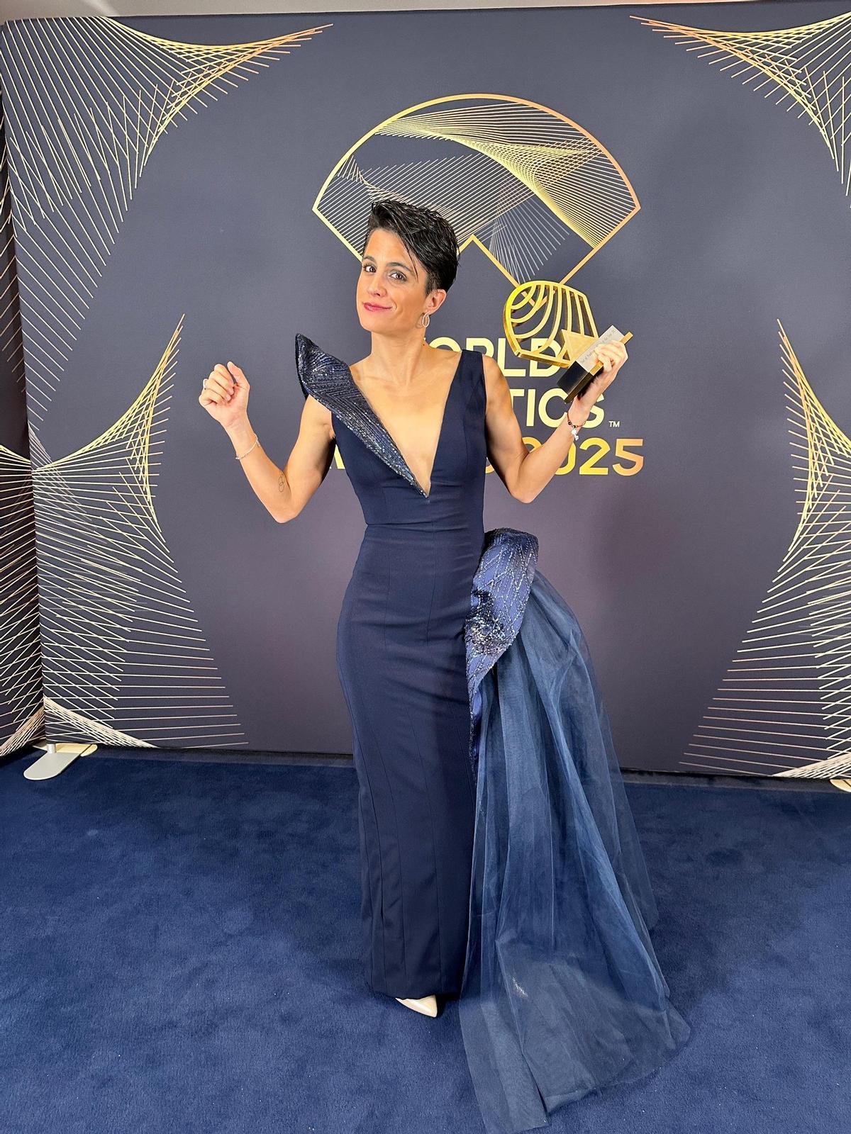 La gran celebración de María Pérez tras lograr el premio de World Athletics a la mejor atleta de marcha/ruta en 2025 La gran celebración de María Pérez tras lograr el premio de World Athletics a la mejor atleta de marcha/ruta en 2025