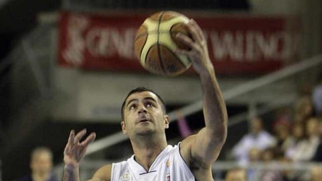 Berni Hernández durante un partido de la pasada temporada