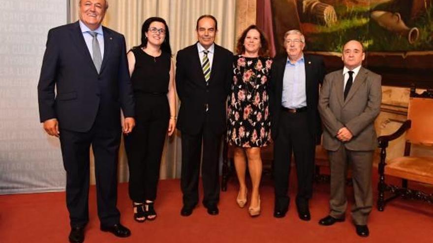 El Colegio de Médicos entrega el premio Boldó a los doctores Bruscas, Aguilera y Monferrer