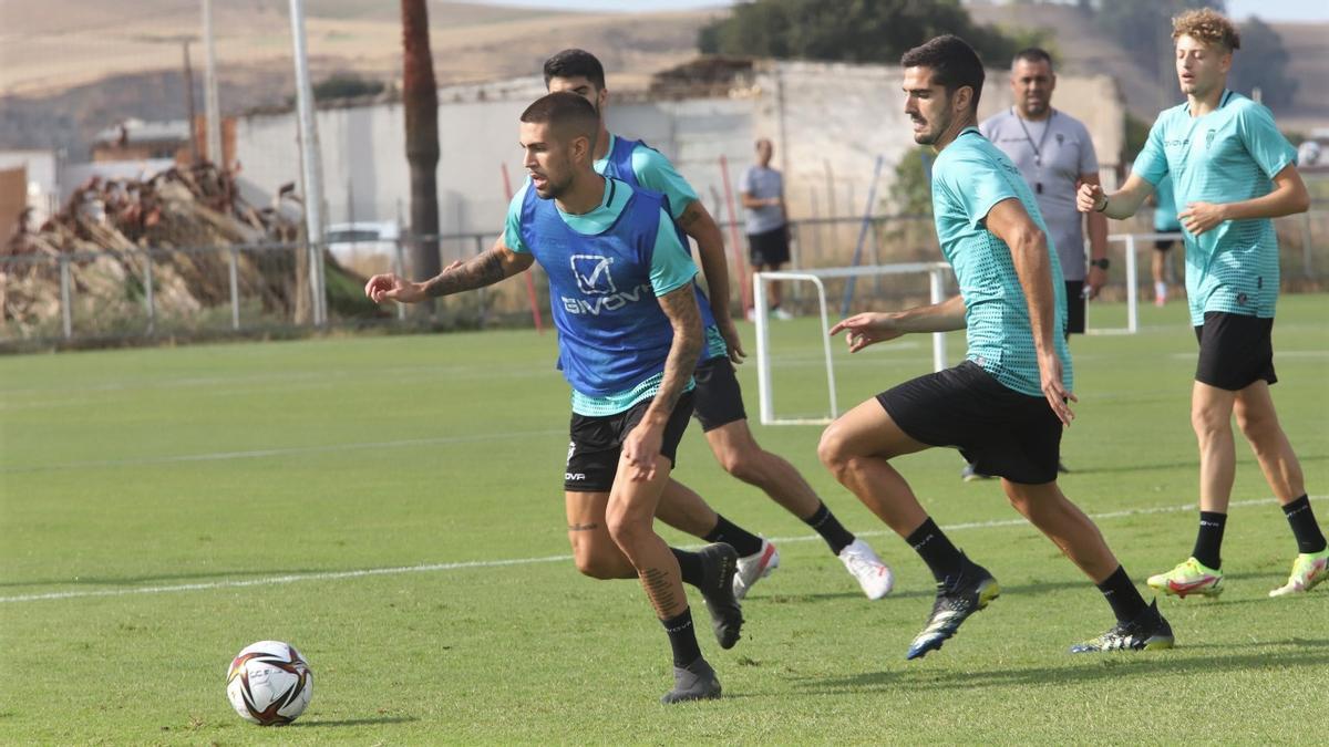 Julio Iglesias, en el primer entrenamiento de la semana tras el retorno a la competición oficial después de once meses.