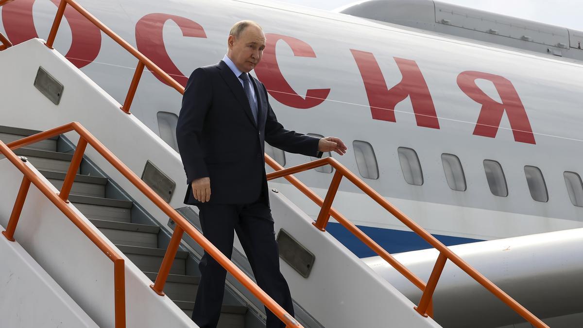 El presidente ruso, Vladímir Putin, en una escala en el norte de Rusia en su camino hacia Corea del Norte.