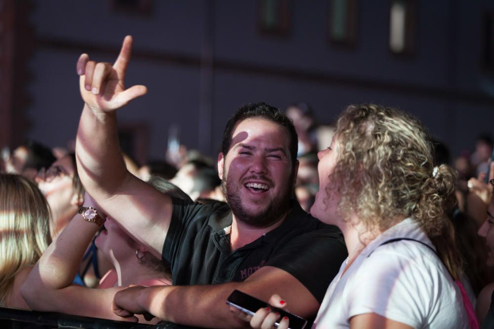 Más de 3.000 personas se divierten con Melendi y su ‘cubo de Rubik’