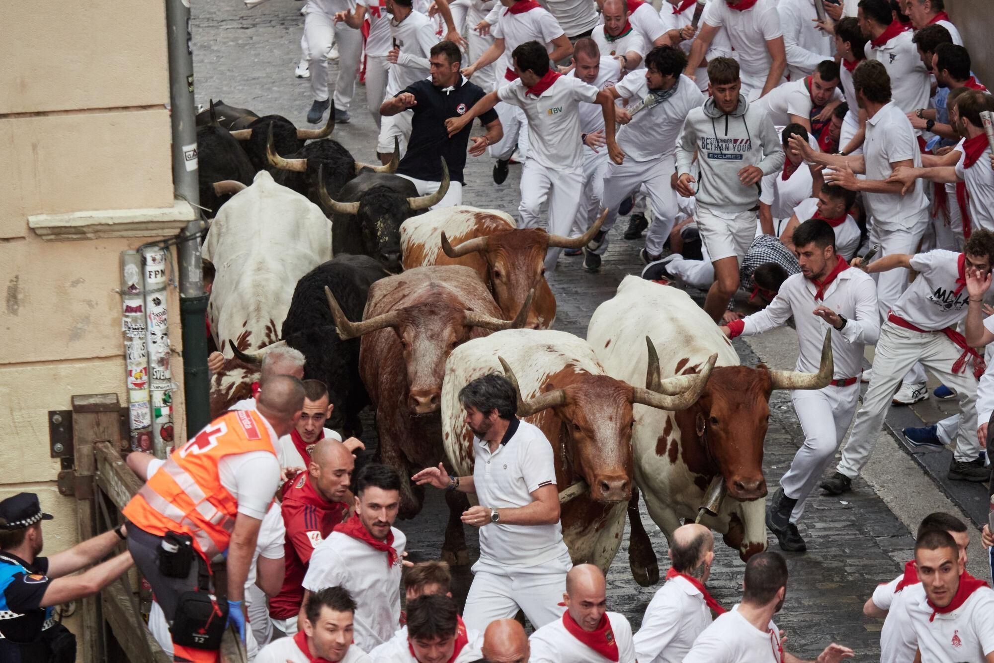 El primer encierro de los Sanfermines 2025, en imágenes.