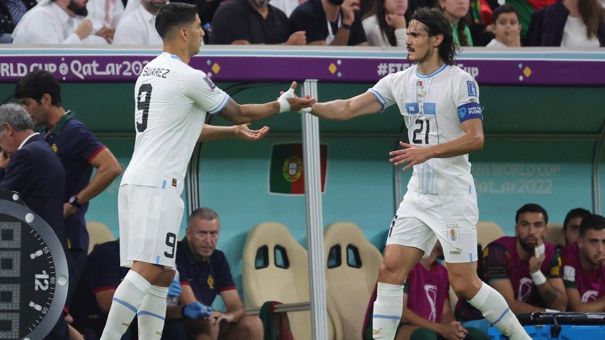 Luis Suarez junto a Cavani en el último partido de Uruguay