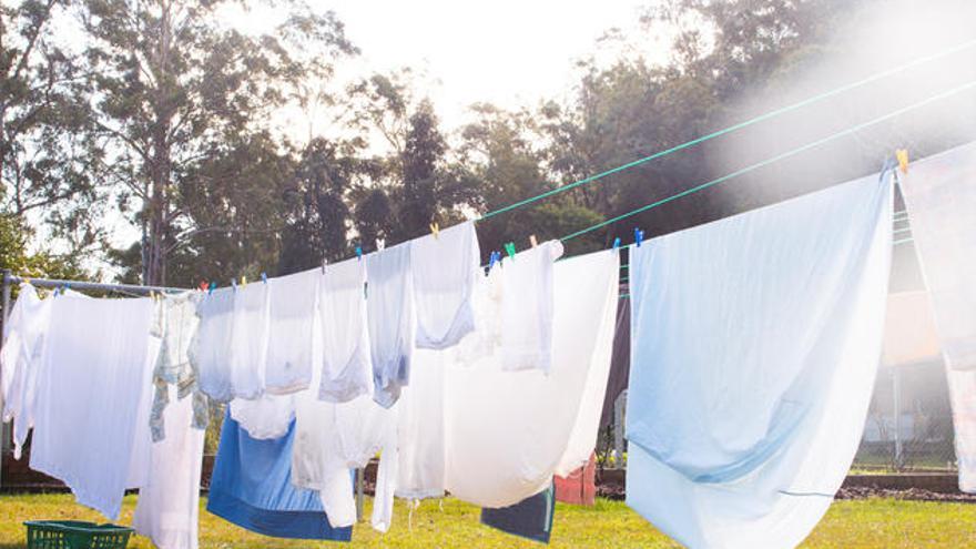 Aprovecha las horas de sol en invierno para secar la ropa.