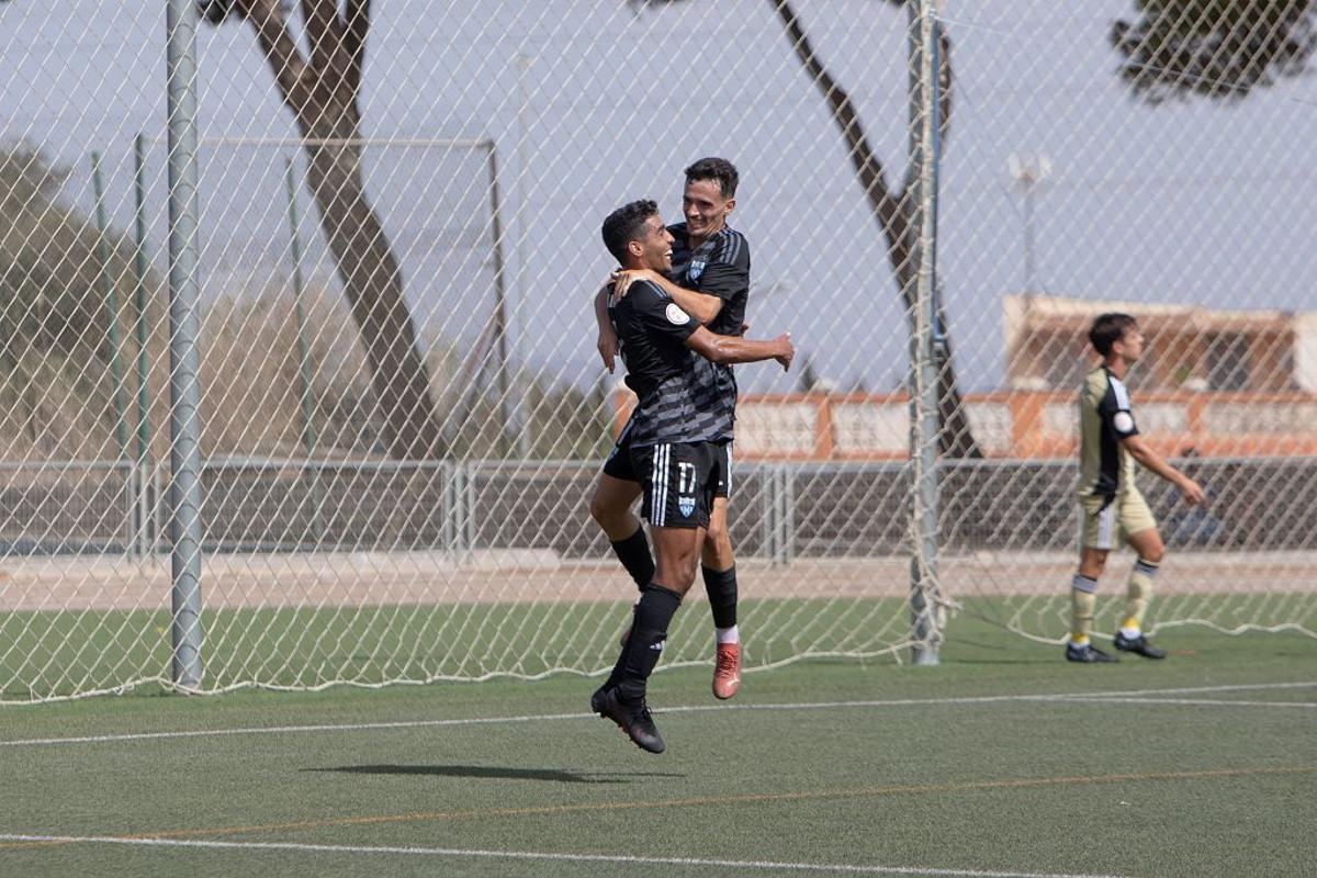 Todas las imágenes del encuentro entre La Unión y el Deportivo Linares Todas las imágenes del encuentro entre La Unión y el Deportivo Linares