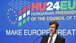 Hungría descarta de plano discutir la oficialidad del catalán, euskera y gallego durante su presidencia de la UE
