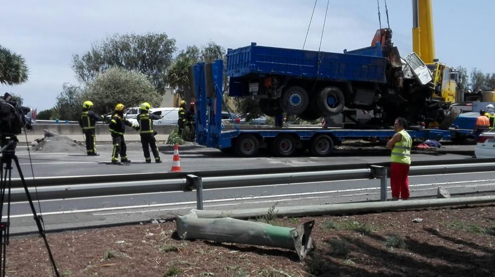 Maniobras para retirar el camión