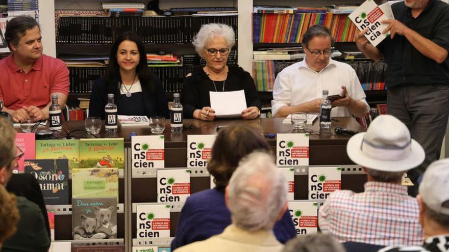 Villapol presenta en Vigo su libro sobre la pandemia