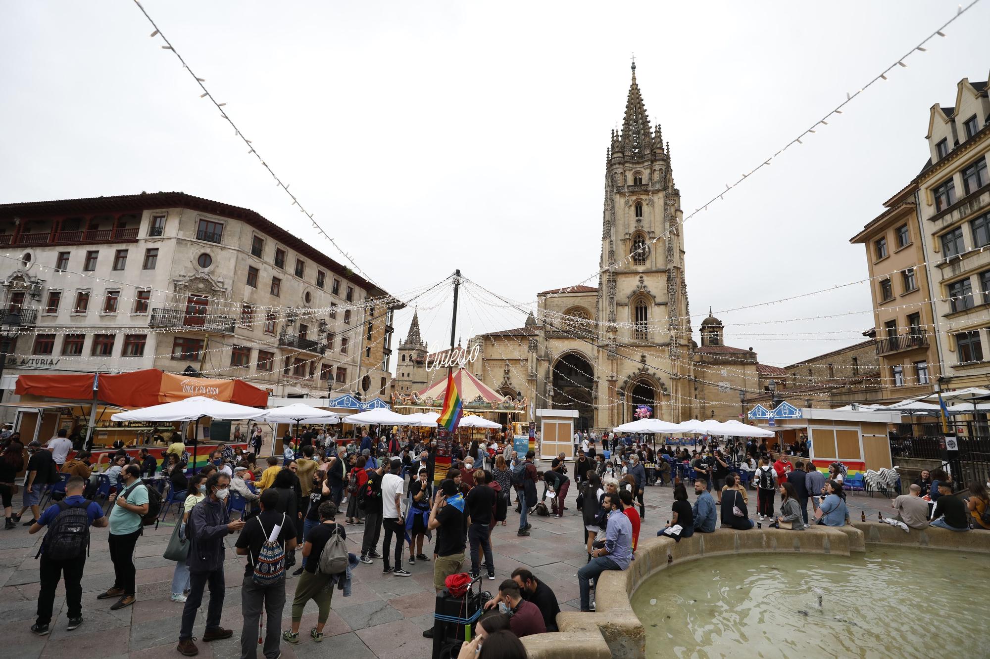 Las terrazas y chinguitos de Oviedo, llenos por San Mateo