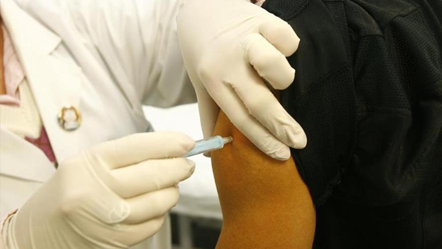 Aragón limita la vacuna contra la hepatitis B destinada a adultos