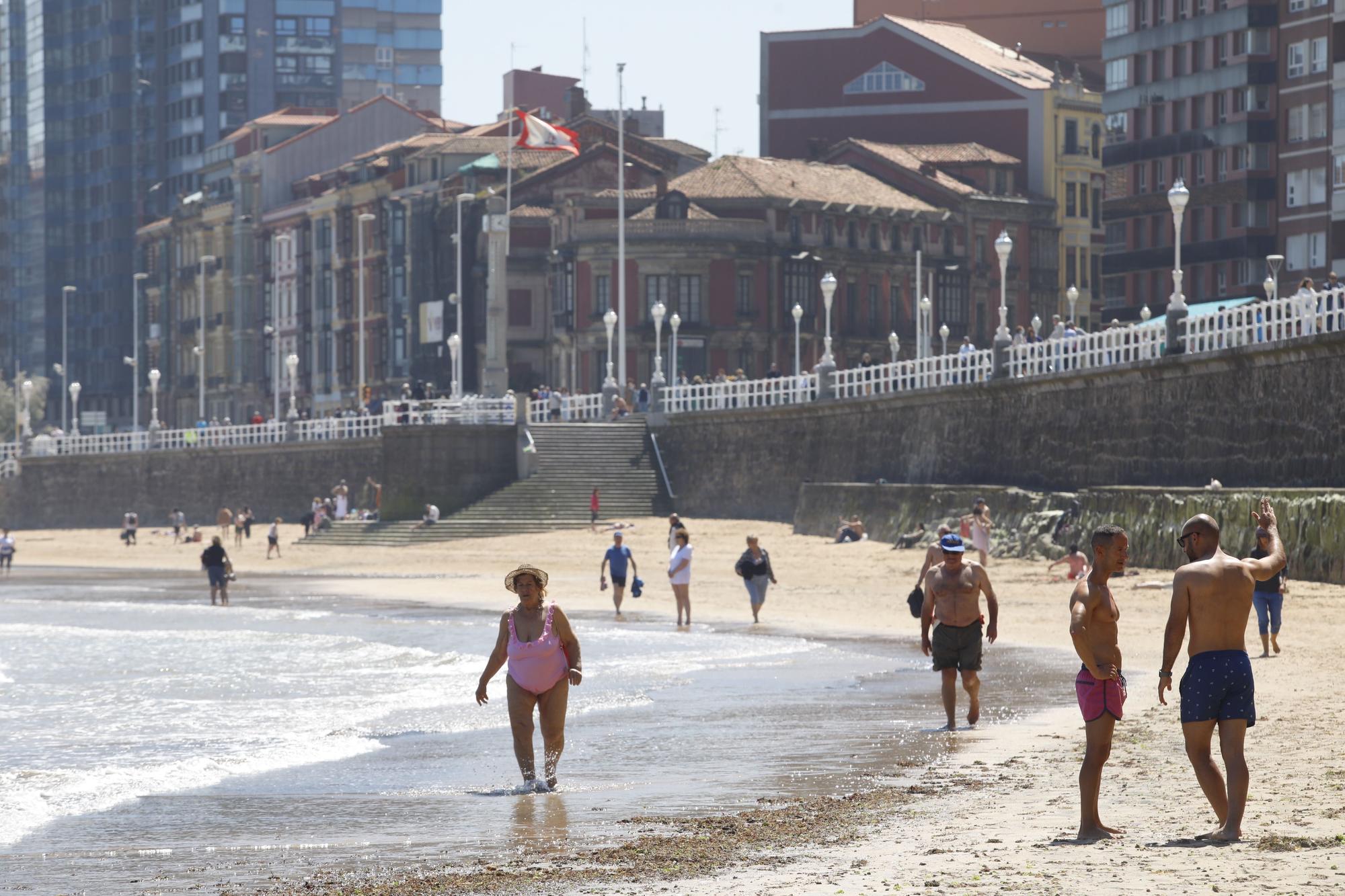 Día veraniego en pleno mayo en Gijón