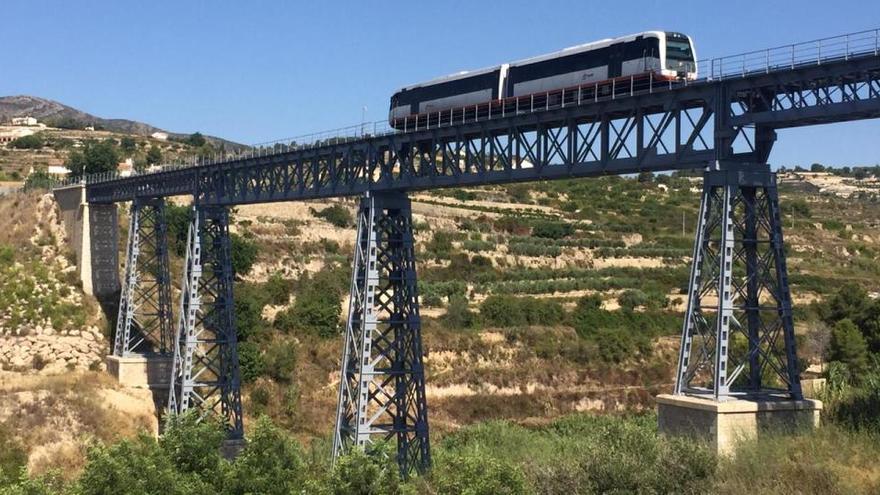 El Consell reabrirá el próximo viernes el tramo del &quot;trenet&quot; entre Calp y Teulada