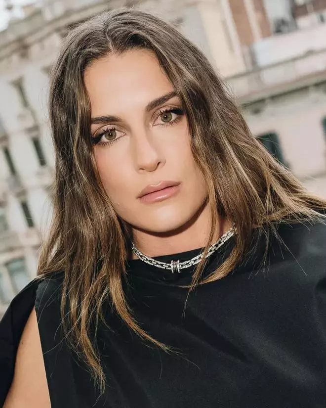 ¿Cuántas veces le dijeron a Alexia lo guapa que estaba? Así fueron sus looks que impresionaron en los Goya