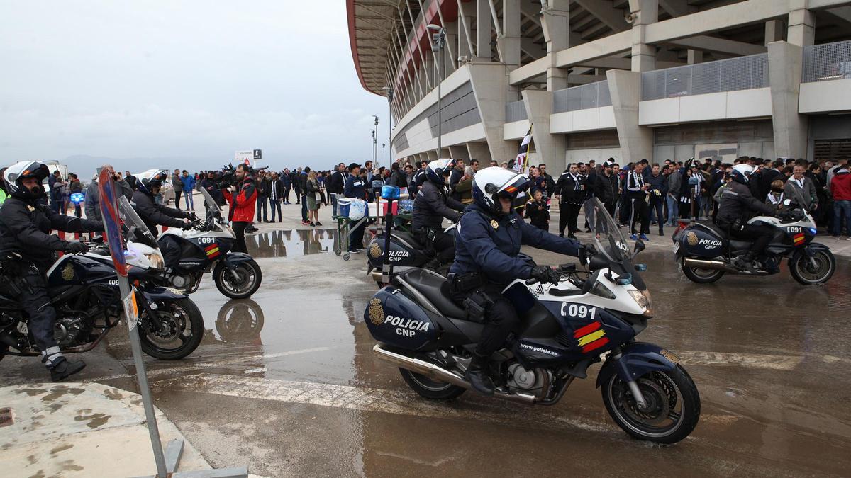 Dispositivo policial en el derbi celebrado en Nueva Condomina en 2018