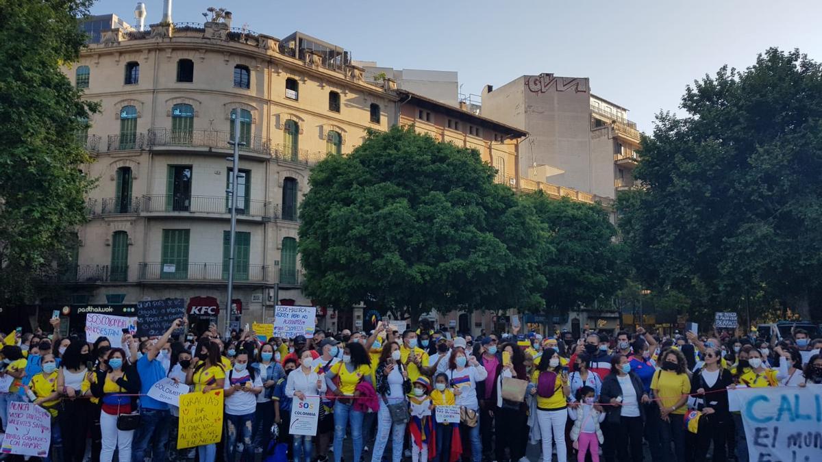 Manifestación en Palma por la situación política de Colombia