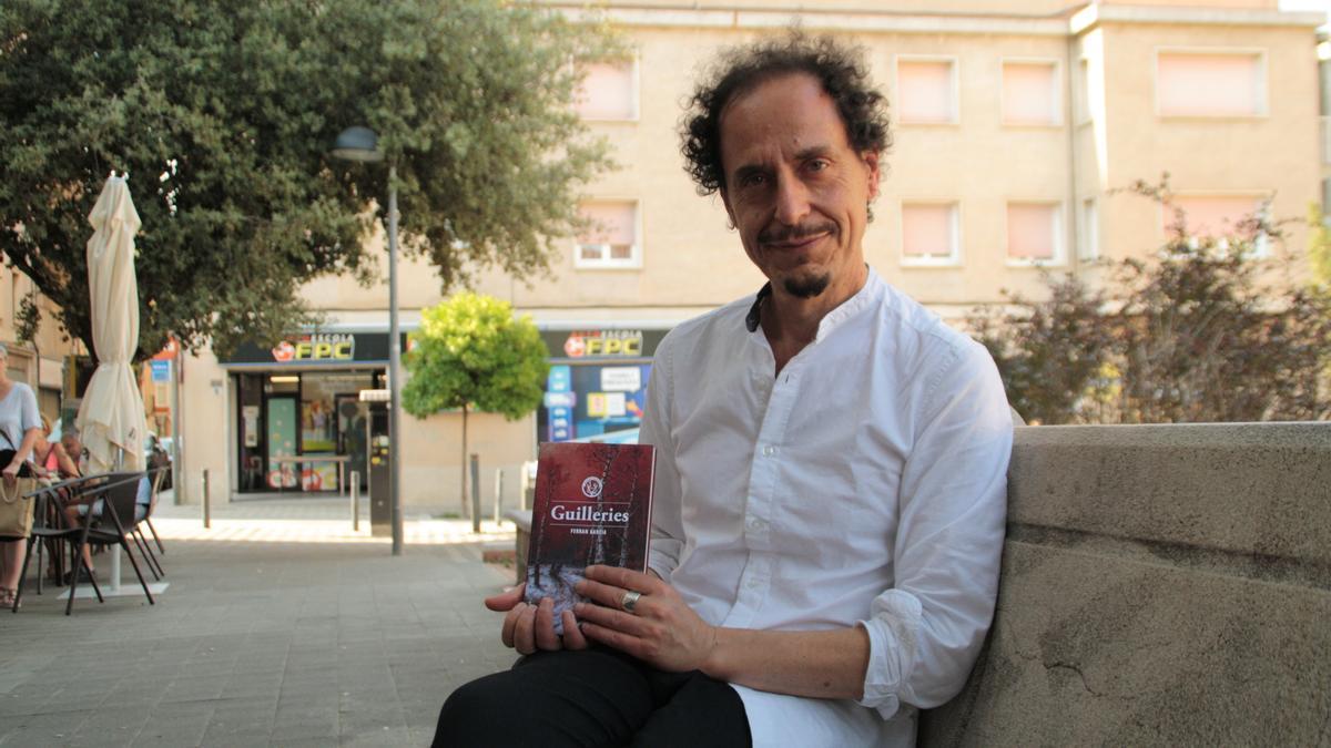 L'escriptor Ferran Garcia, uns moments abans de l'entrega del premi Anglada.