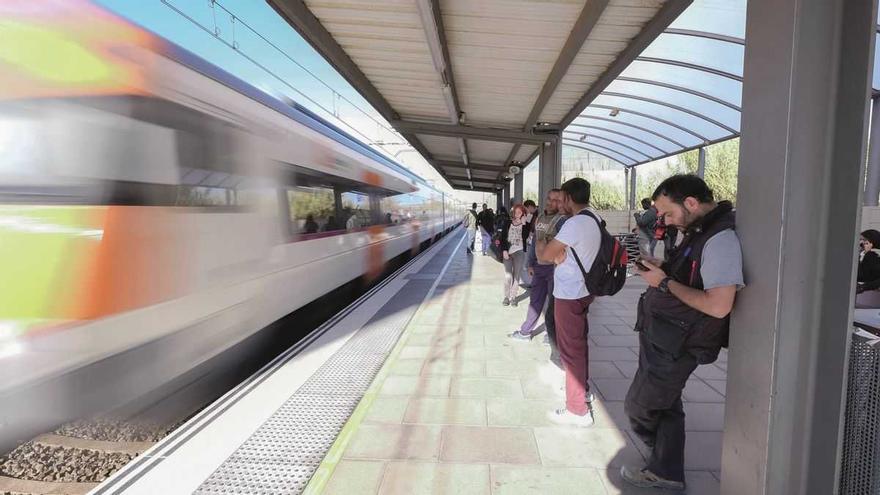 Un atropellament a l&#039;estació de la Llagosta provoca retards als trens de Rodalies en direcció Girona