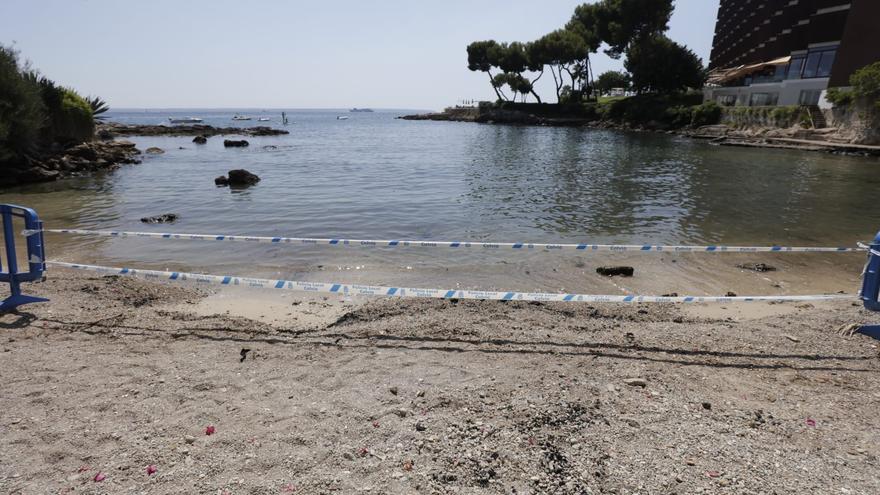 Kleines Motorboot explodiert vor Badebucht auf Mallorca - Mann schwer verletzt