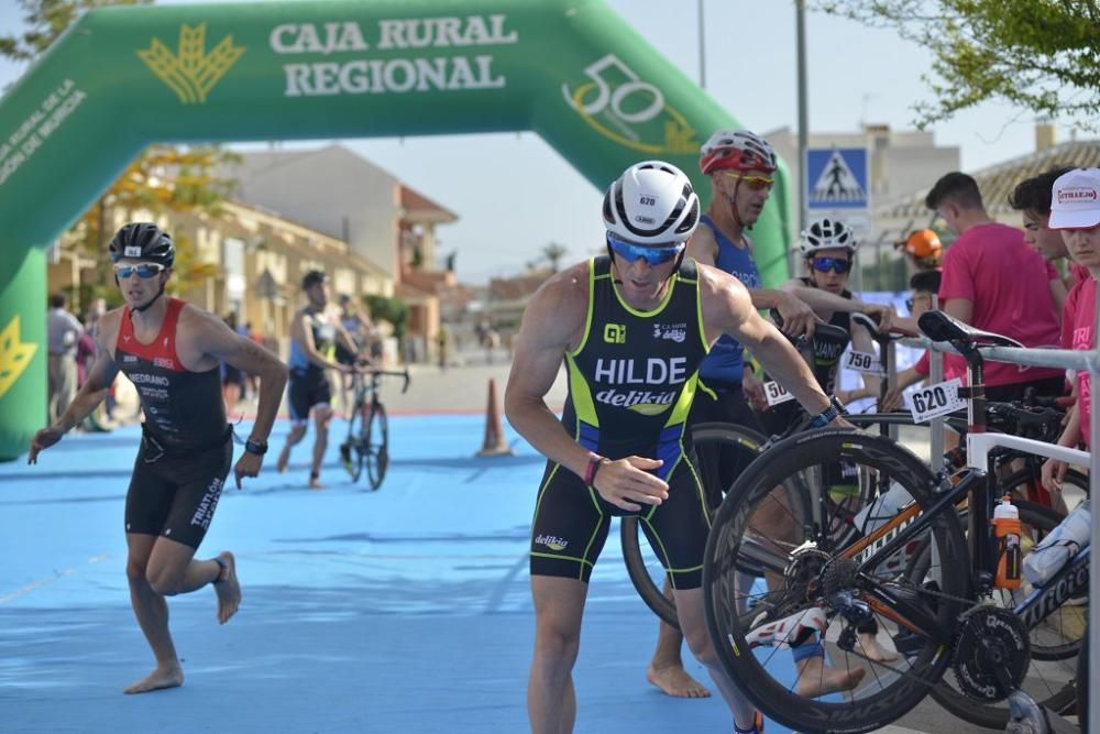 Llegada a la meta del Triatlón Villa de Fuente Álamo