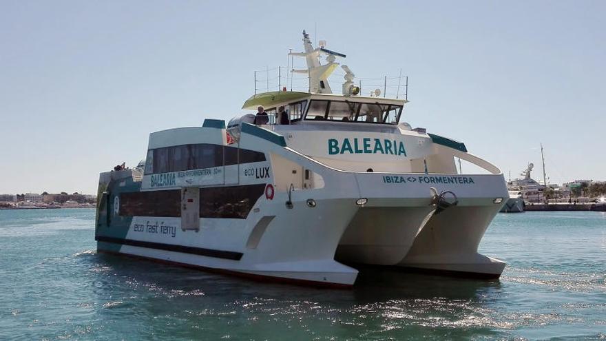 Baleària incorpora a su segundo &quot;eco fast ferry&quot; en la ruta entre Ibiza y Formentera