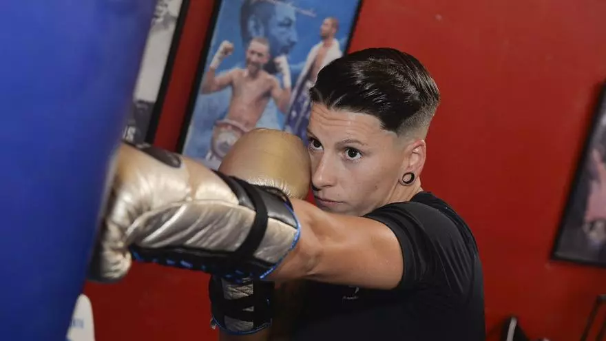 Entrenamiento de la boxeadora Davinia Pérez