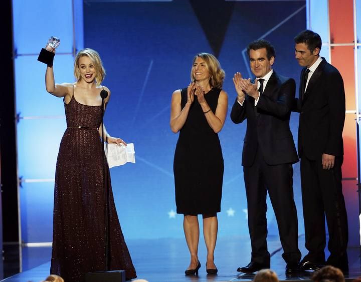 Sylvester Stallone, Alicia Vikander, Kirsten Dunst y Rachel McAdams han estado entre los galardonados en la gala de los Critics Choice Awards de Hollywood
