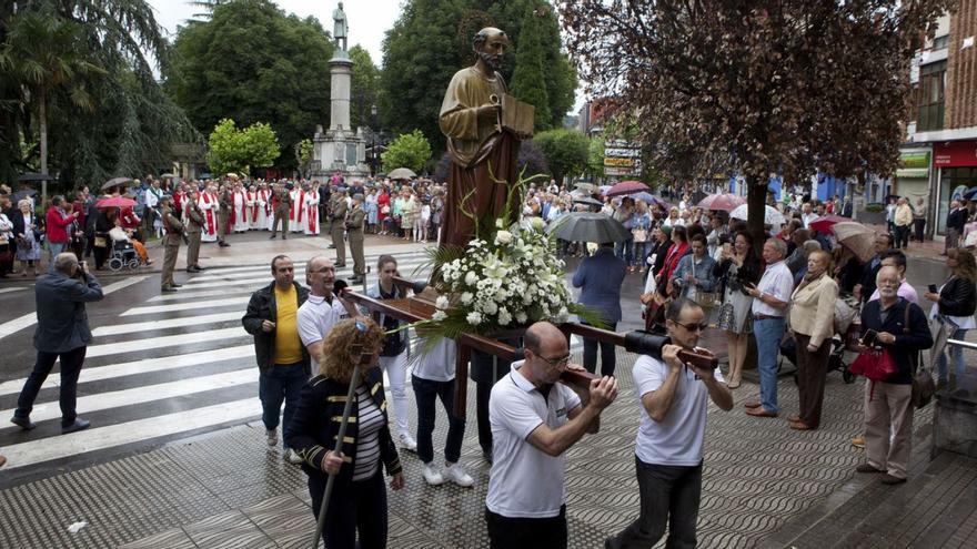 Las fiestas de San Pedro de La Felguera apuesta por las grandes orquestas: &quot;Assia&quot;, &quot;Grupo Beatriz&quot;, &quot;Dominó&quot; y &quot;Cuarta Calle&quot;