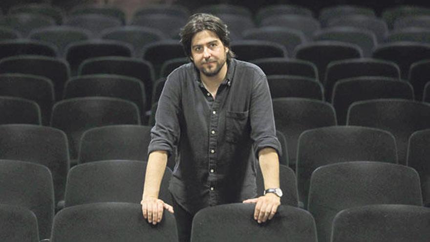 El valenciano Roberto Bueso, director de la película La banda, que se estrena mañana en los cines.