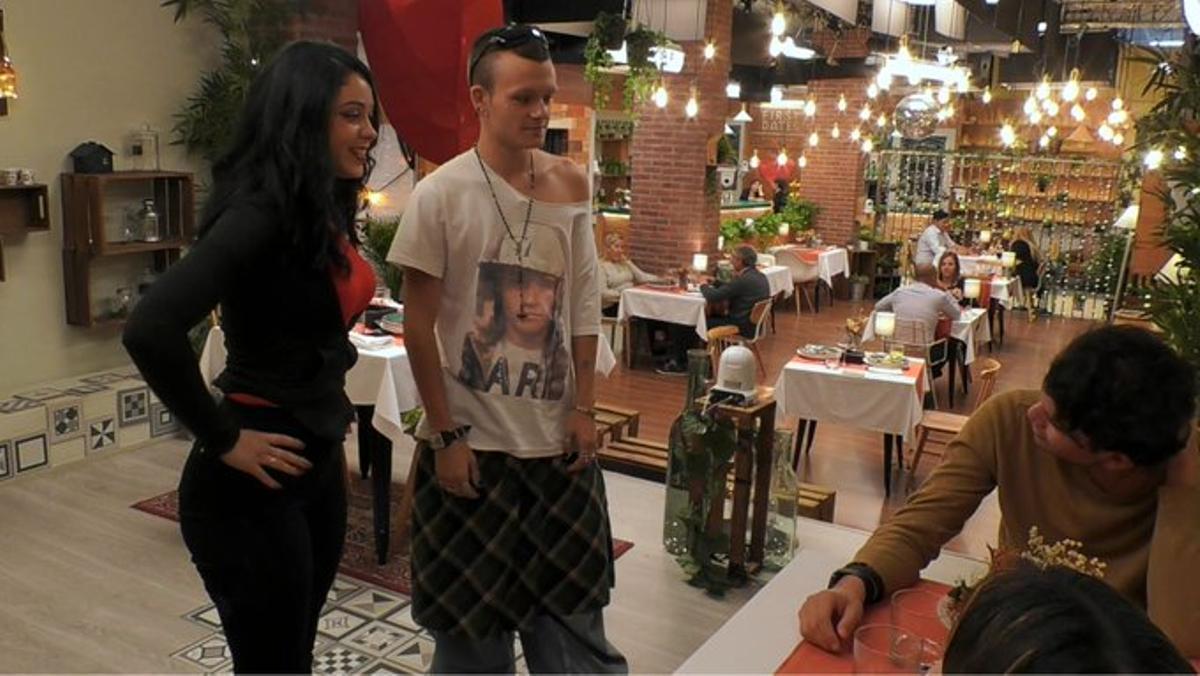 El inesperado momento que se ha vivido en First Dates entre dos parejas de solteros y que rompe por completo los esquemas del programa: "Me gusta que..."