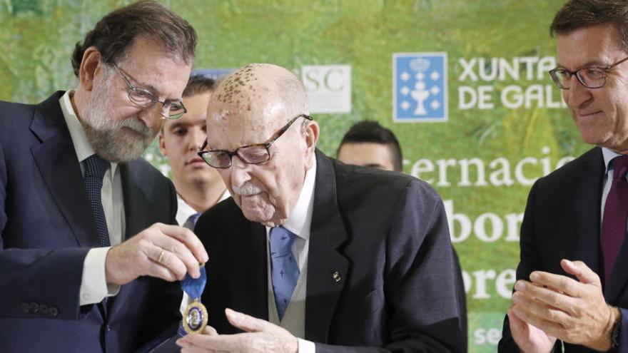 Rajoy en l&#039;homenatge a Gerardo Fernández Albor.